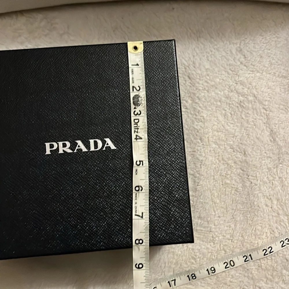 Prada empty box - Picture 6 of 6